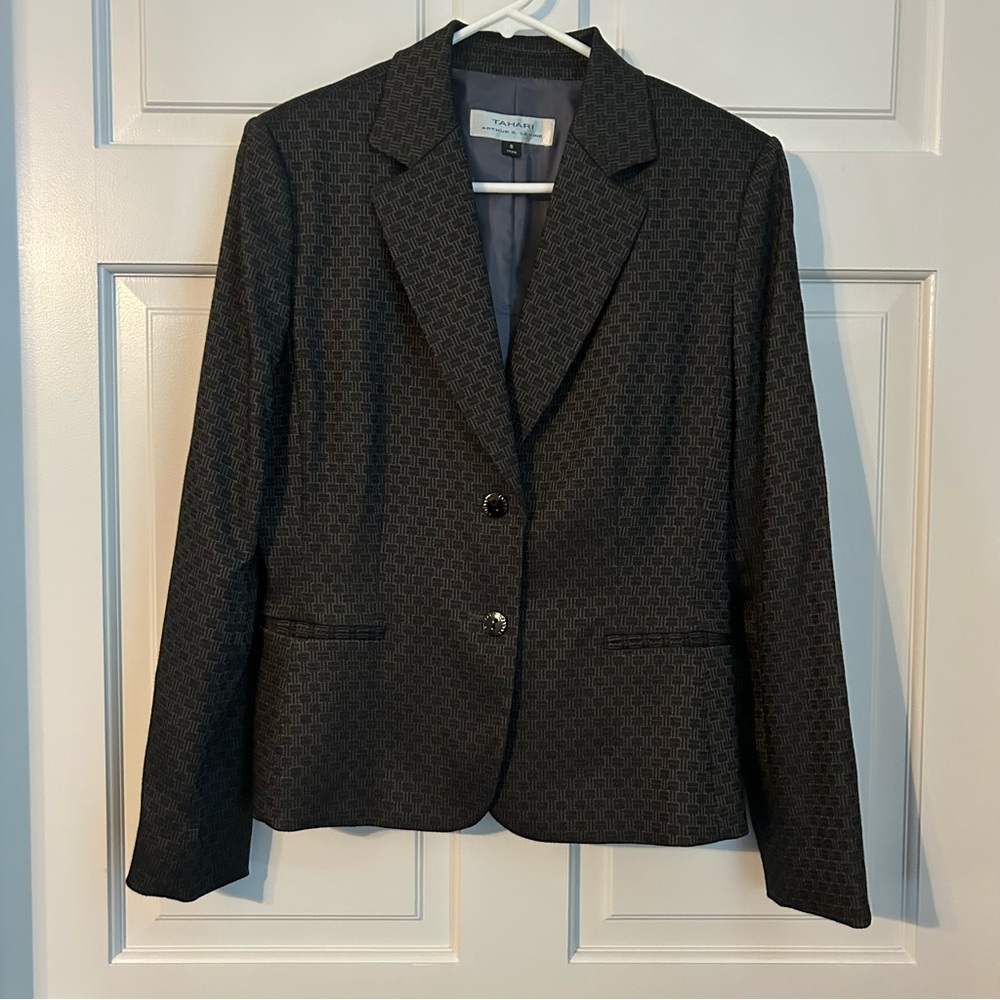 Tahari Arthur S. Levine Blazer Women's 8 Black Gray Geometric 2-Button Career